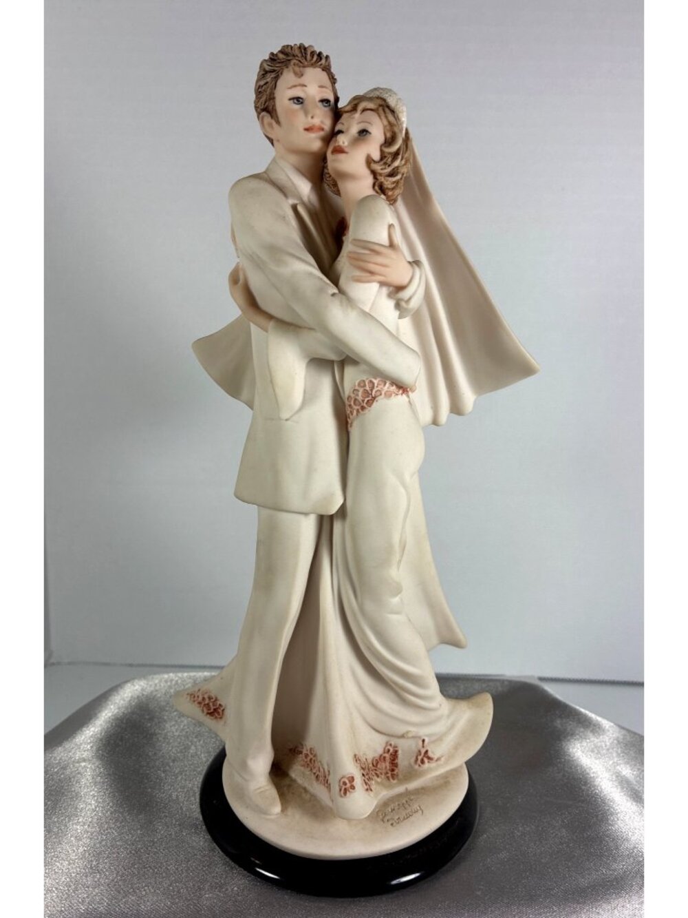 Giuseppe Armani Florence Bride & Groom Sculpture 1750F Made in Italy 9" Wedding